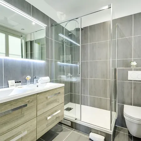 Sweett - Rue De Rivoli